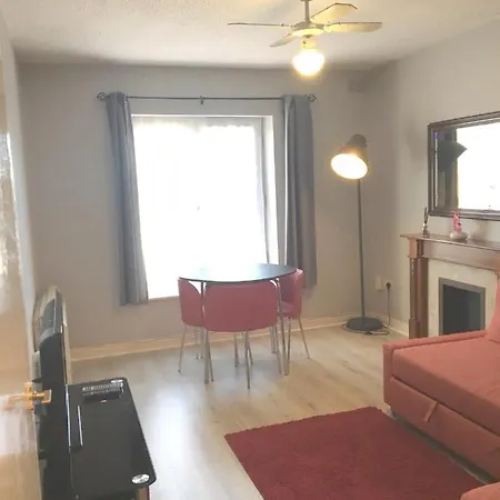 Cozy Next To Castle Apartament Dublin